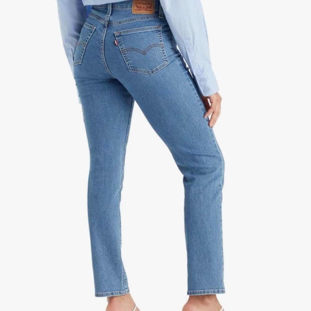 Levi's® Womens 724 High-Rise Straight Leg. Size 29 Regular